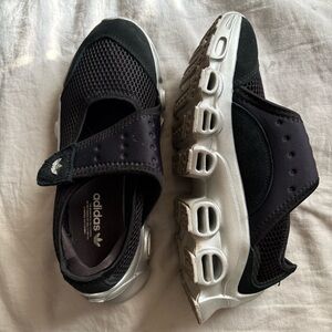 Adifom Megajane Shoes